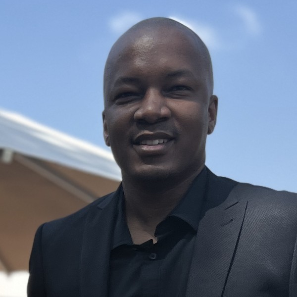 Sanza Mpofu